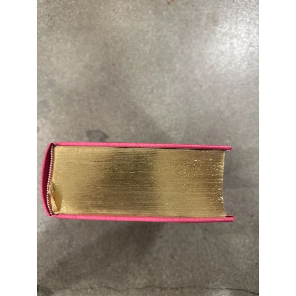 Alice's Adventures in Wonderland Lewis Carroll Barnes&Noble Pink/Gold (HC)2010'